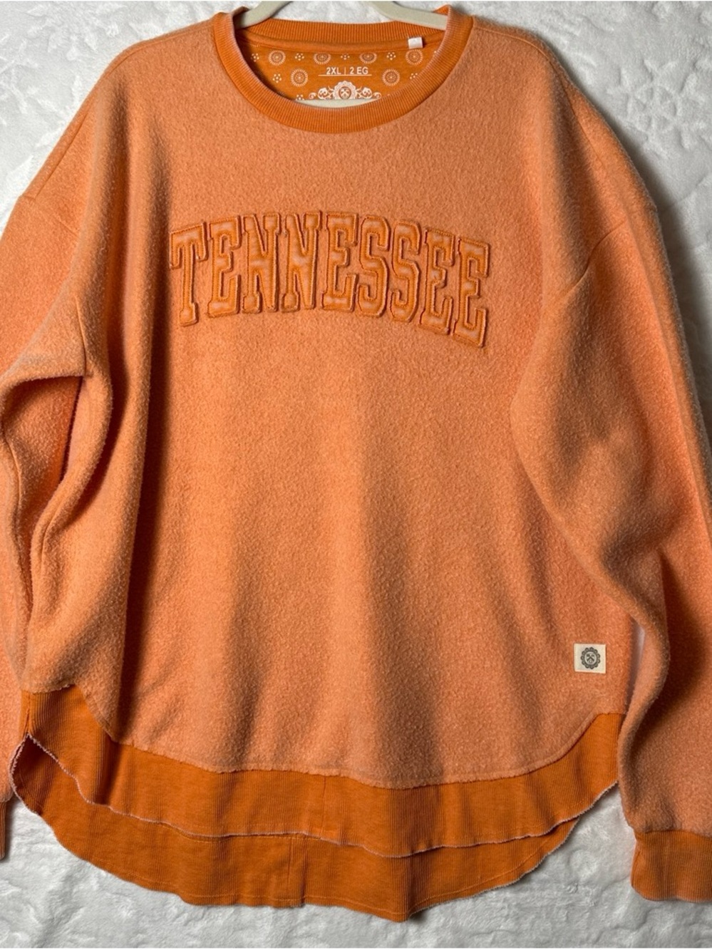 Three Square Tennessee Volunteers 2XL Orange Oversized Sweatshirt High Low Hem